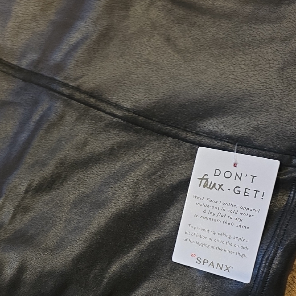 Spanx Faux Leather Leggings‎ Very Black High Waisted Shapewear Womens Medium NEW - Picture 3 of 4